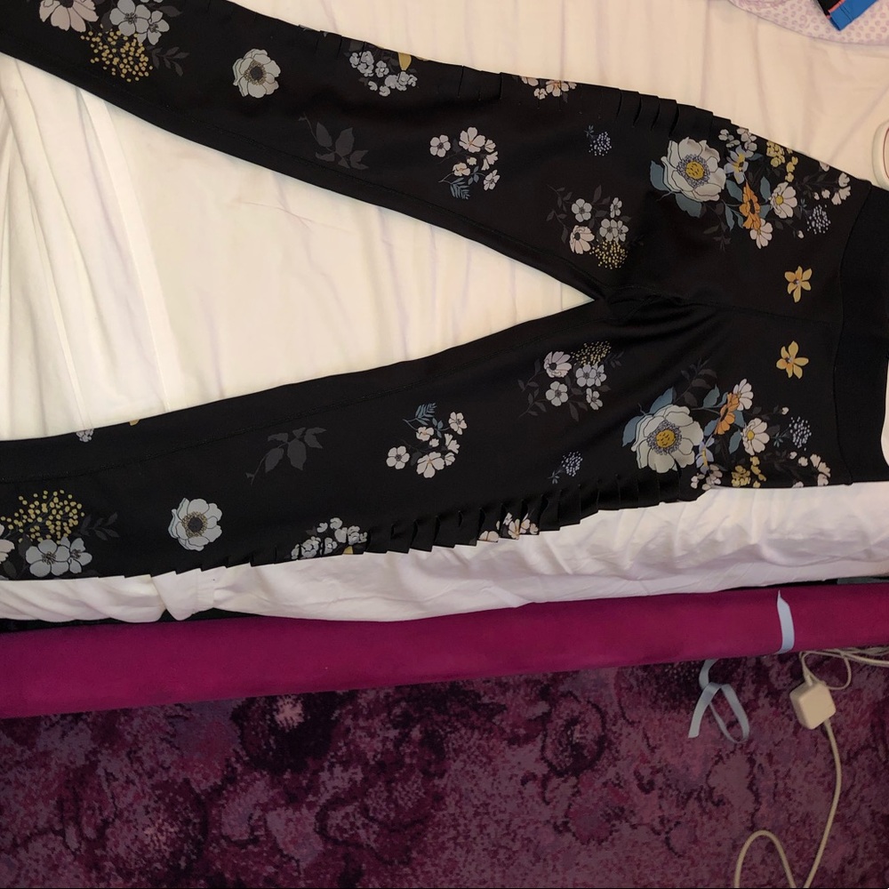 ultracor floral leggings